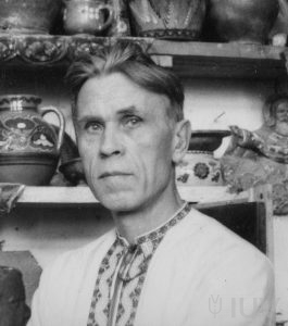 Іван Гончар — хранитель українських старожитностей